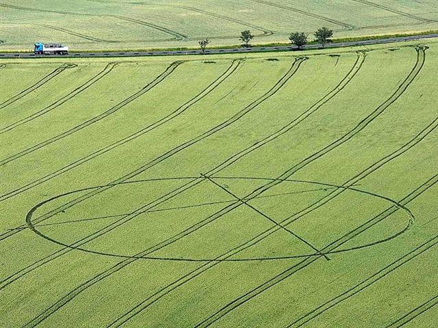Crop circle 2013