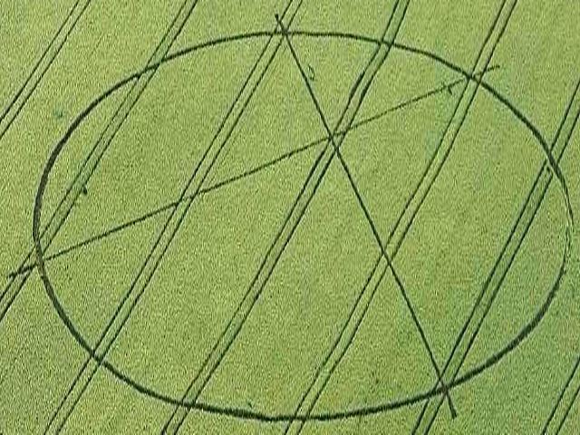 Crop circle 2013