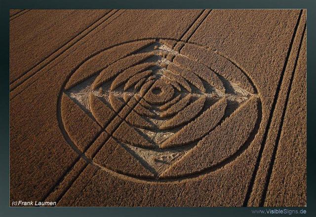 Crop circle 2013