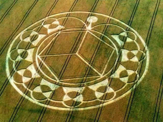 Crop circle 2013