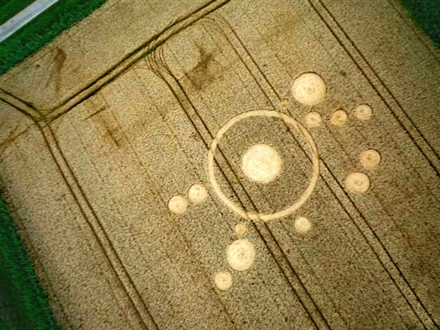 Crop circle 2013